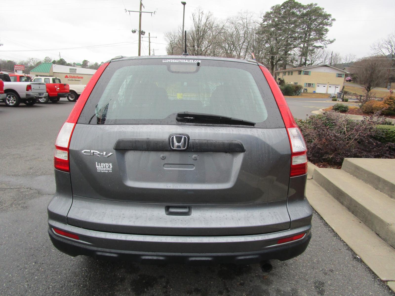 2011 GRAY Honda CR-V LX 2WD 5-Speed AT (5J6RE3H35BL) with an 2.4L L4 DOHC 16V engine, 5-Speed Automatic transmission, located at 1814 Albert Pike Road, Hot Springs, AR, 71913, (501) 623-1717, 34.494228, -93.094070 - Photo #5